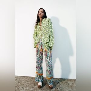 Zara Trousers Pants Bohemian Floral Paisley Flare Leg Flowy Multicolor Size S